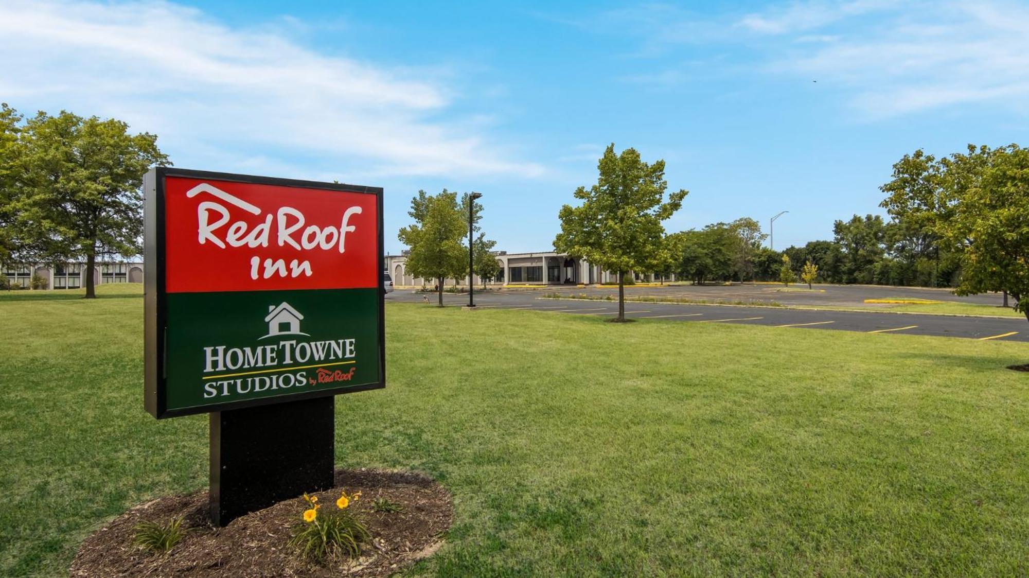 Red Roof Inn And Conference Center Chicago - N Aurora Naperville North Aurora Exterior foto